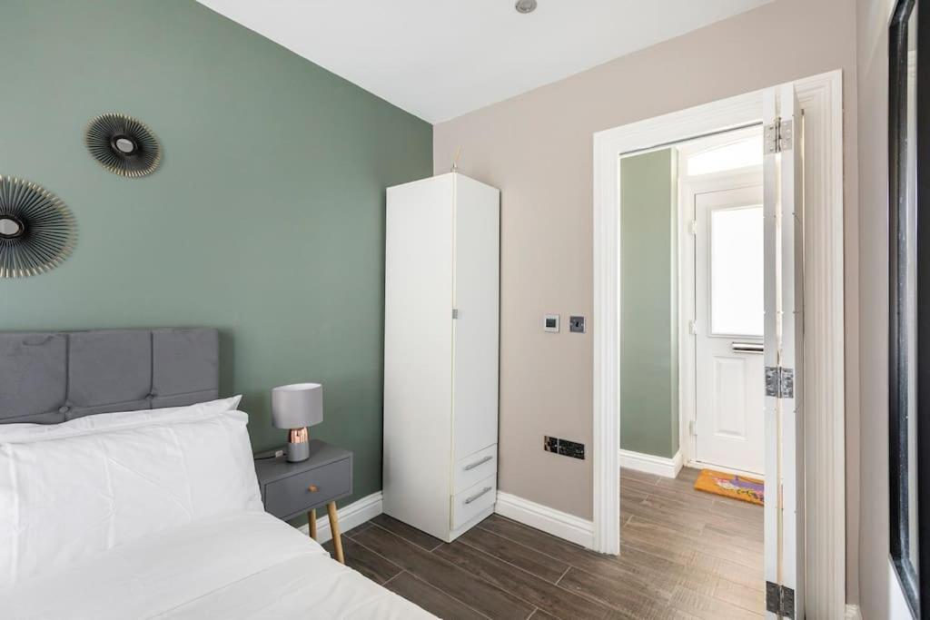 Beautiful Brighton Apartment, 5Min Walk To Beach 외부 사진